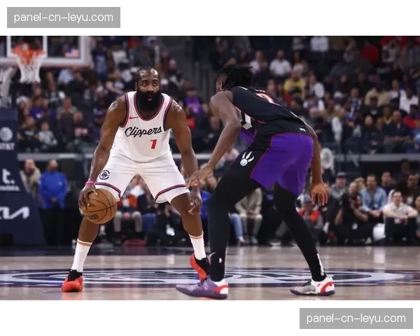 比赛结果：猛龙主场告负，全队侧翼传球共出现18次失误