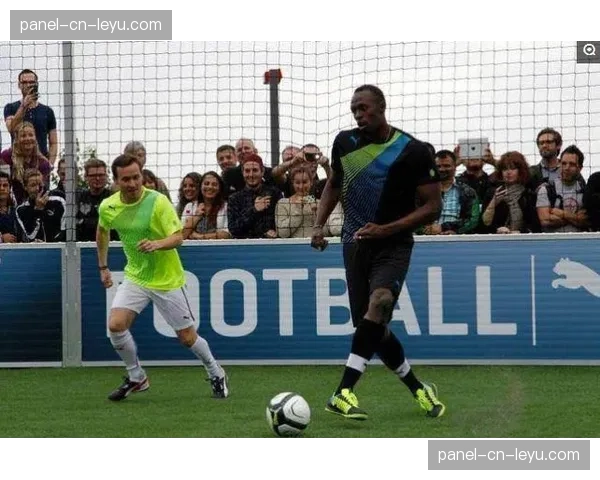 多特蒙德俱乐部与当地博物馆联合推出“黄黑之声”足球音乐文化展 多特蒙德俱乐部与当地博物馆联合推出“黄黑之声”足球音乐文化展