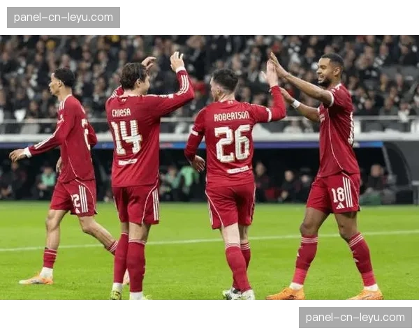 利物浦伤病潮：埃基蒂克跟腱重伤赛季报销，五新援合计转会费超3亿欧却频遭伤病